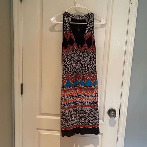 Laundry by Shelly Segal 4 - Picture 1 of 3